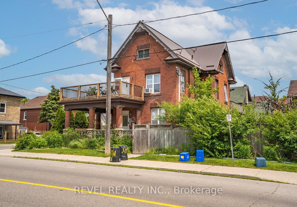 65-victoria-street-brantford-ontario-x12473711
