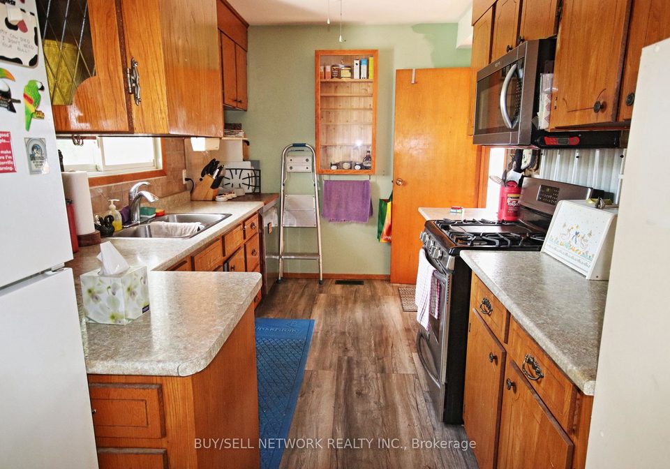 9-hemlock-street-highlands-east-ontario-x12473830