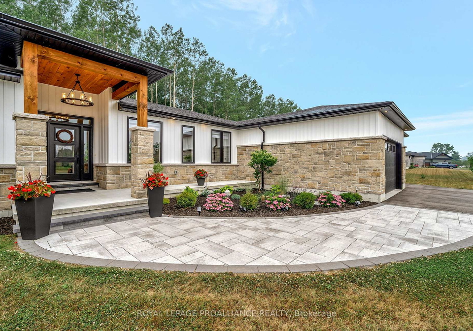 329-michaels-way-prince-edward-county-ontario-x12473840