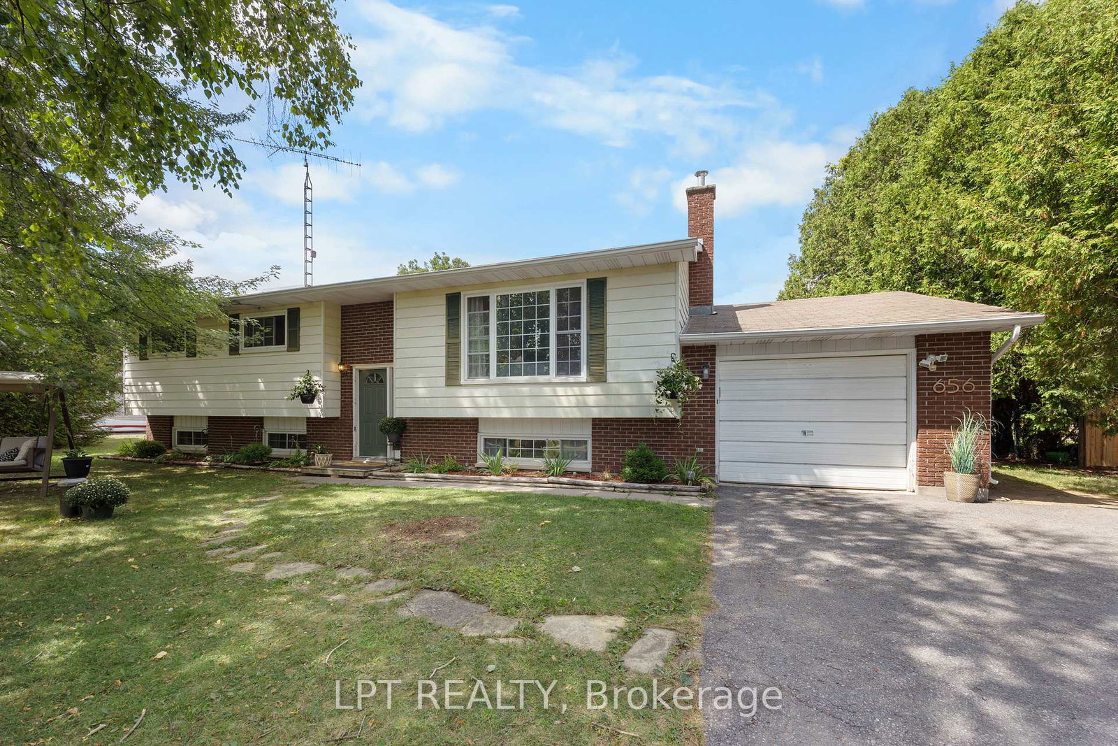 656-kitley-3-line-elizabethtown-kitley-ontario-x12473932