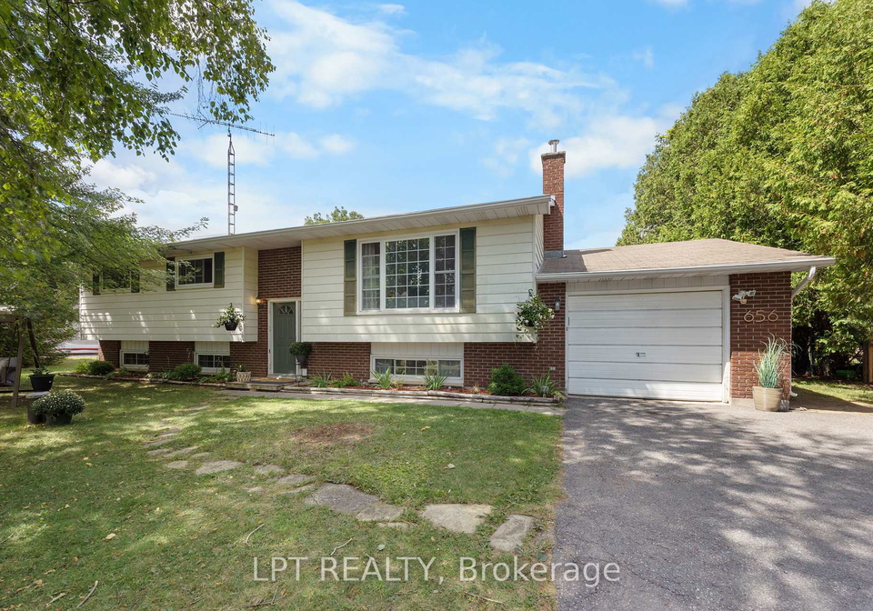 656-kitley-3-line-elizabethtown-kitley-ontario-x12473932