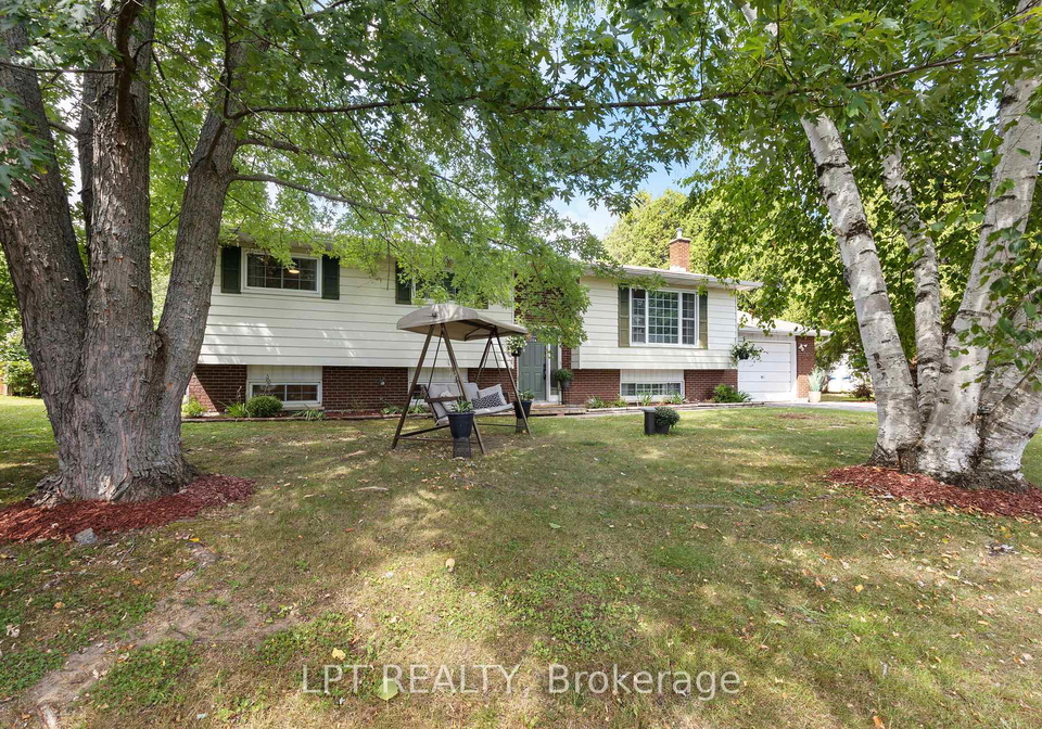 656-kitley-3-line-elizabethtown-kitley-ontario-x12473932