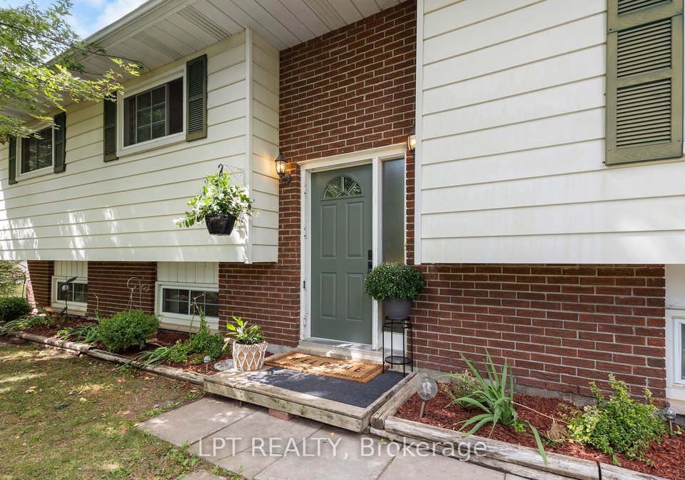 656-kitley-3-line-elizabethtown-kitley-ontario-x12473932