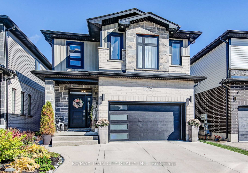 928-chapel-hill-court-s-kitchener-ontario-x12473985