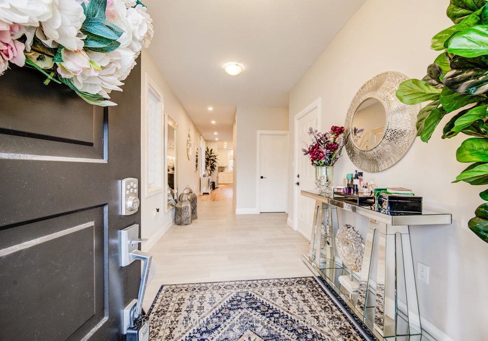 928-chapel-hill-court-s-kitchener-ontario-x12473985