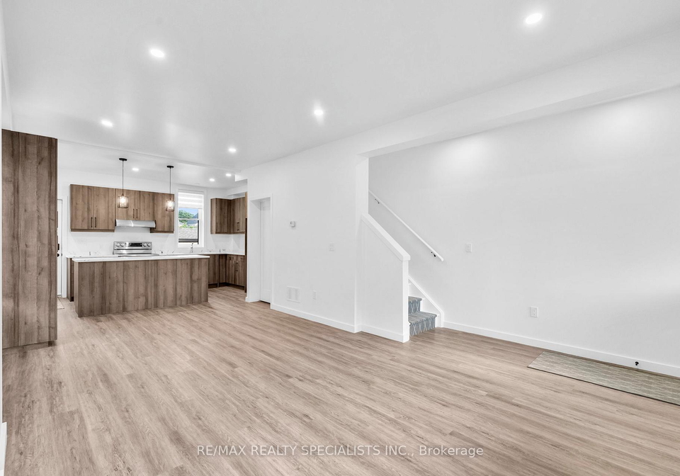 103-kenilworth-avenue-s-hamilton-ontario-x12474112