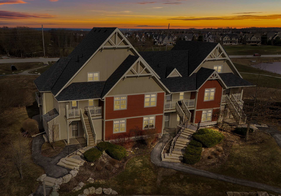 125-fairway-court-blue-mountains-ontario-x12474249