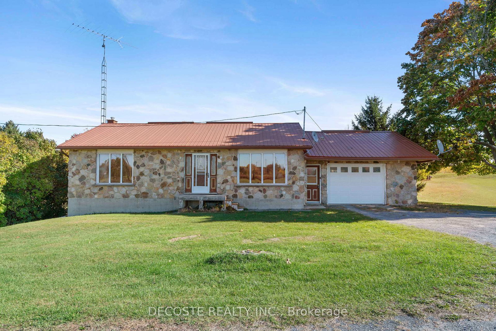 20001a-20001c-county-43-road-north-glengarry-ontario-x12474293