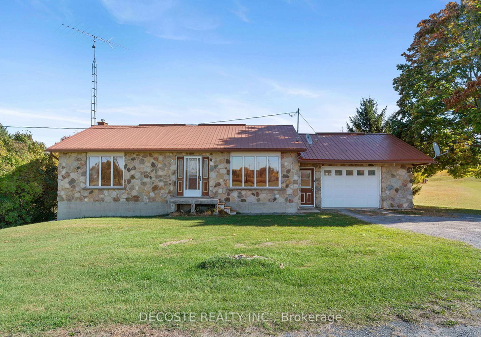 20001a-20001c-county-43-road-north-glengarry-ontario-x12474293