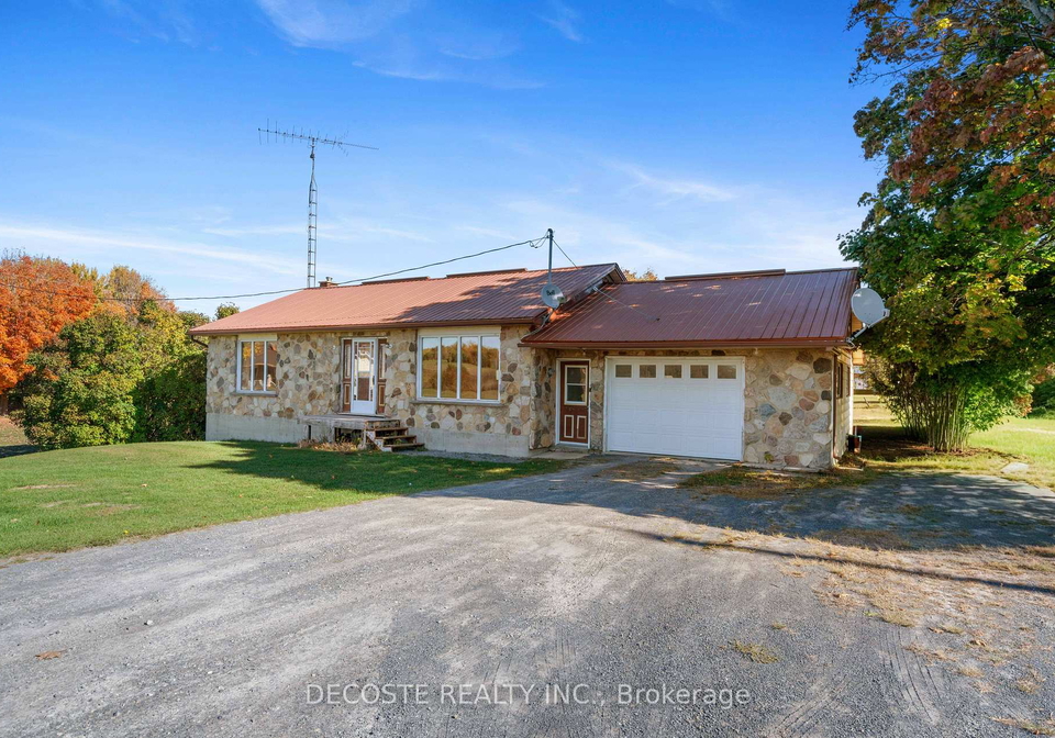 20001a-20001c-county-43-road-north-glengarry-ontario-x12474293