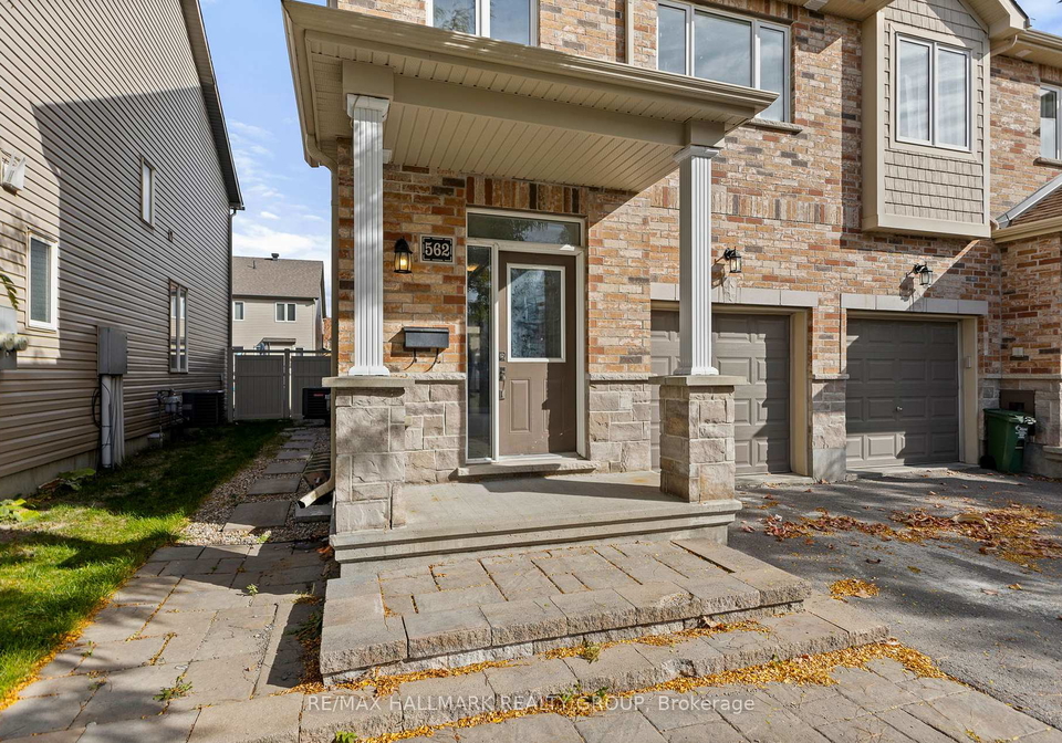 562-via-mattino-way-ottawa-ontario-x12474376