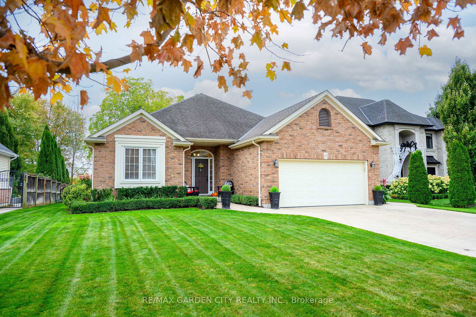 8-bacon-lane-pelham-ontario-x12474569