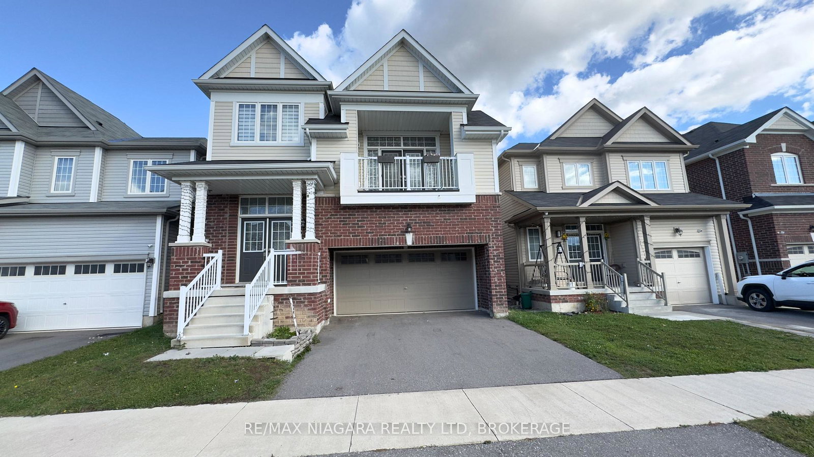 20-legacy-lane-thorold-ontario-x12475152