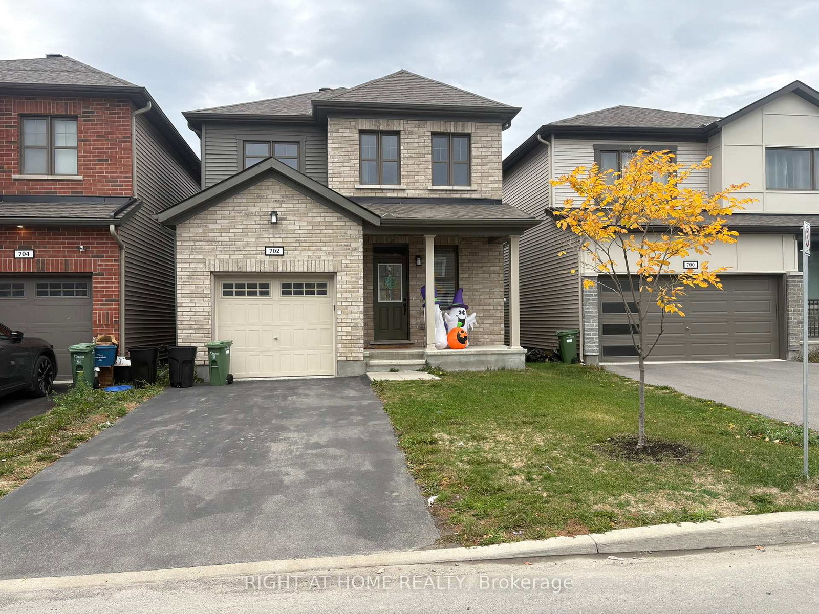 702-perseus-avenue-ottawa-ontario-x12475184