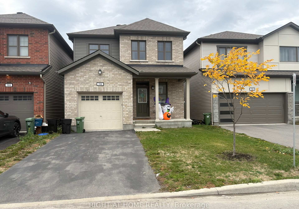 702-perseus-avenue-ottawa-ontario-x12475184