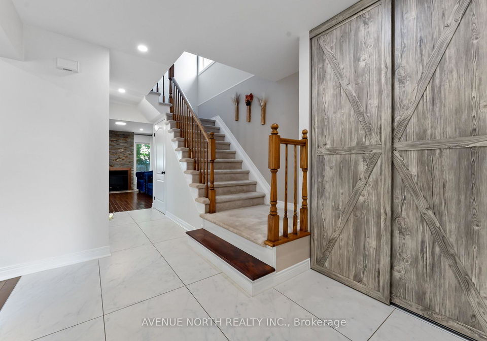 33-sarrazin-way-ottawa-ontario-x12475236