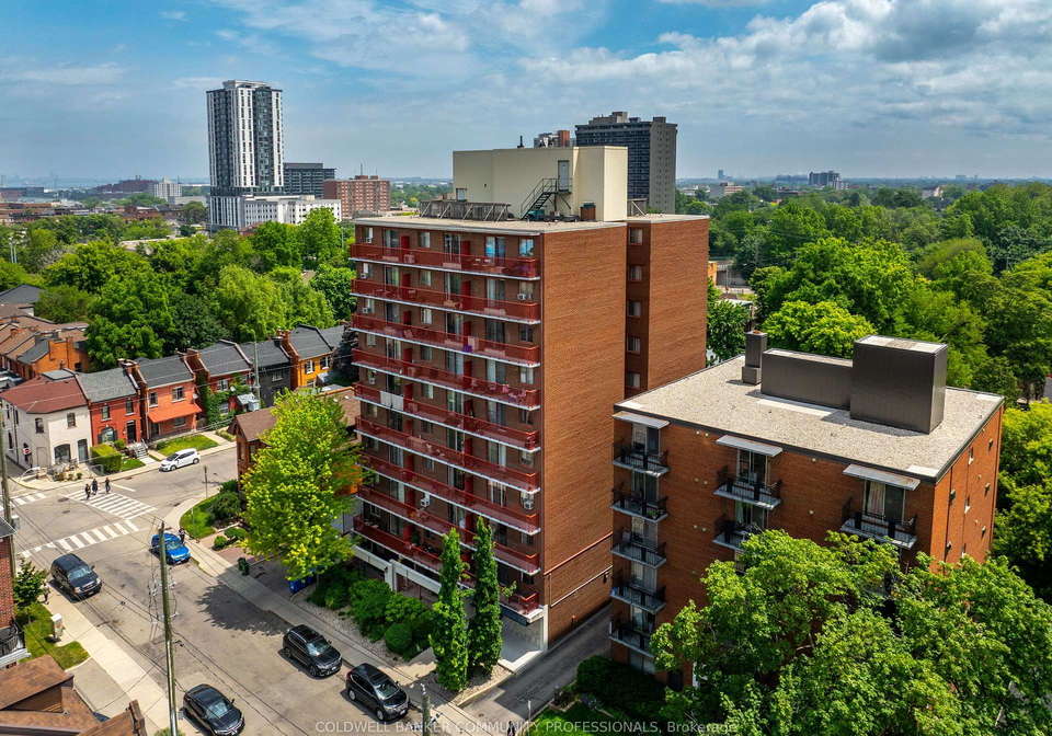 141-catharine-street-s-hamilton-ontario-x12475485
