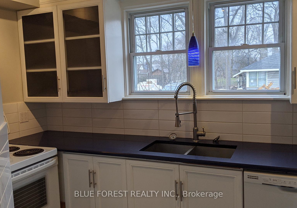 35-cliftonvale-avenue-london-south-ontario-x12475491