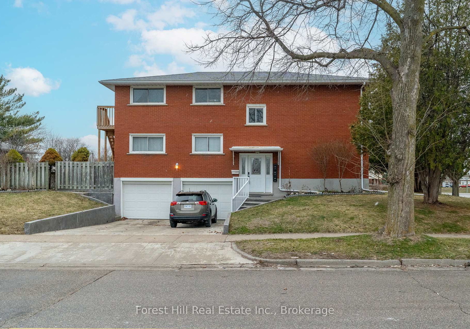 35-shaftsbury-drive-kitchener-ontario-x12475532