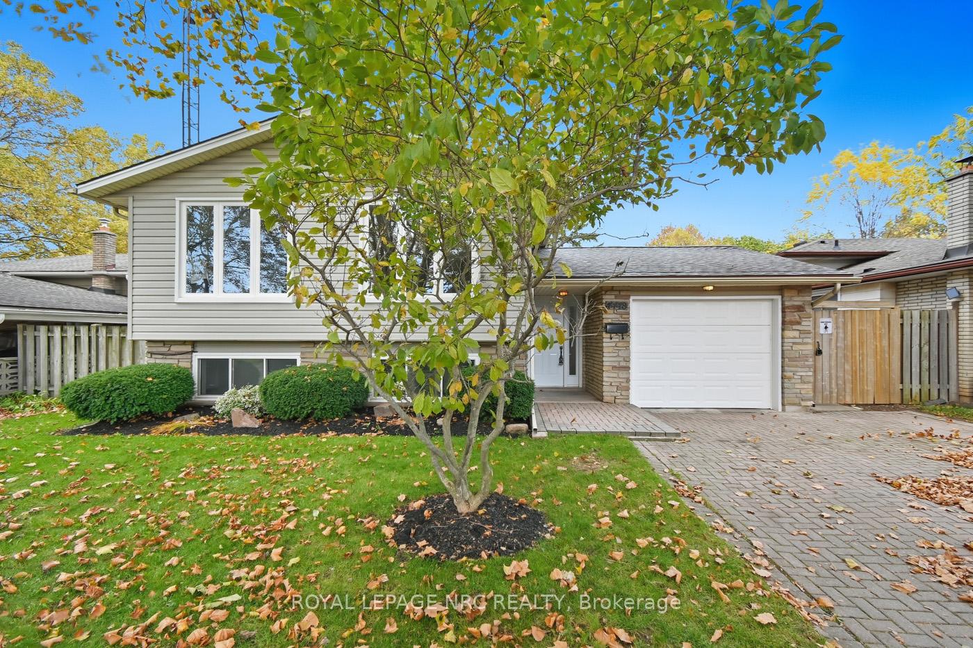 4448-meadowvale-drive-niagara-falls-ontario-x12475856