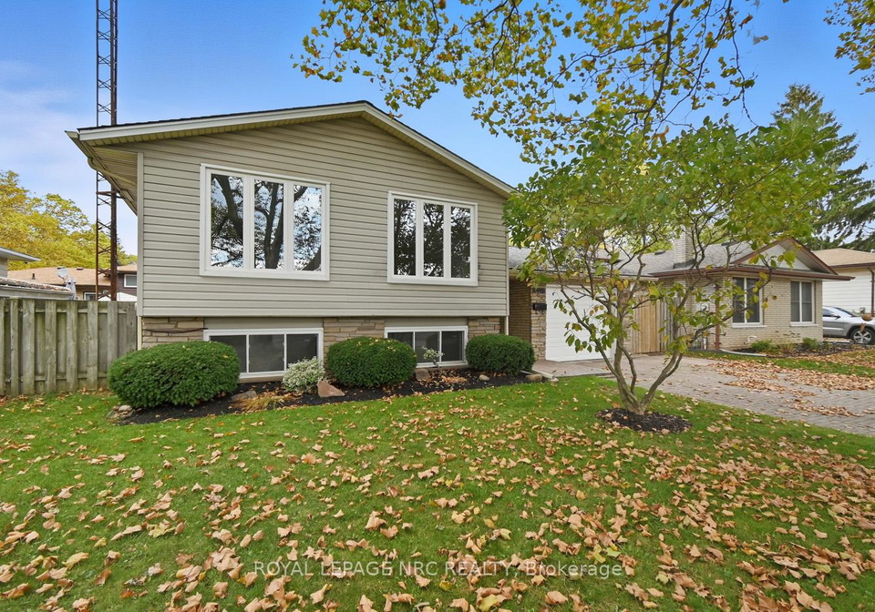4448-meadowvale-drive-niagara-falls-ontario-x12475856