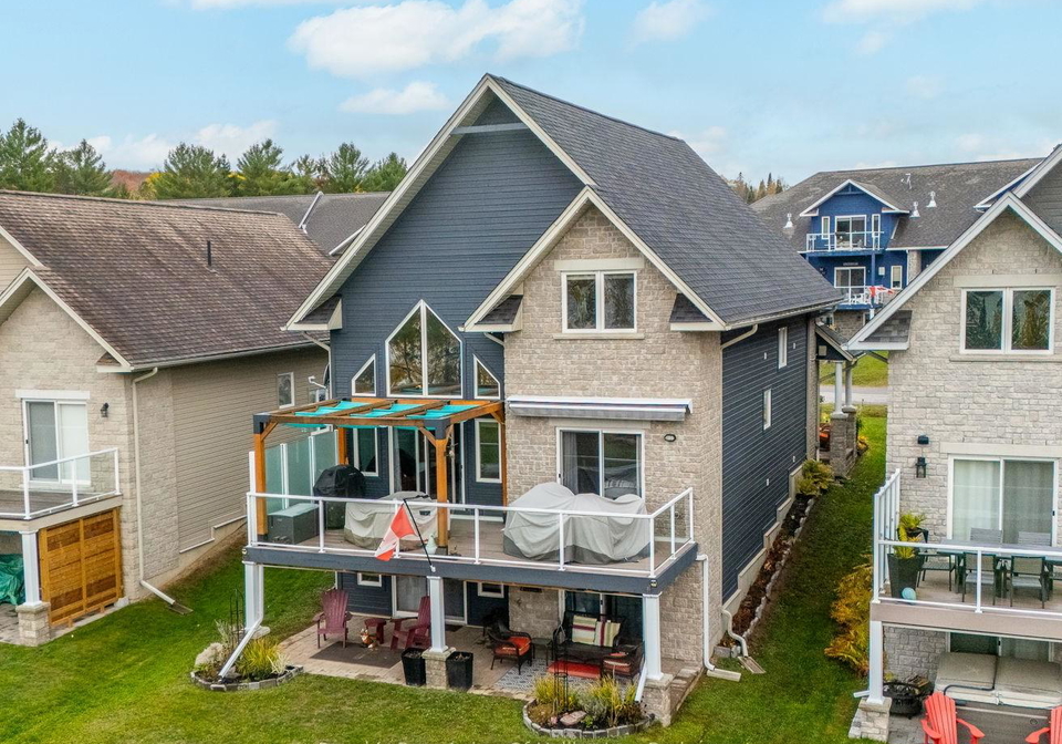 9-webb-circle-dysart-et-al-ontario-x12475965