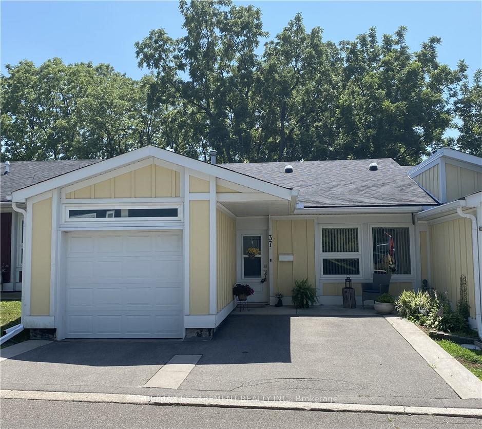 37-bishop-tonnos-way-hamilton-ontario-x12476167