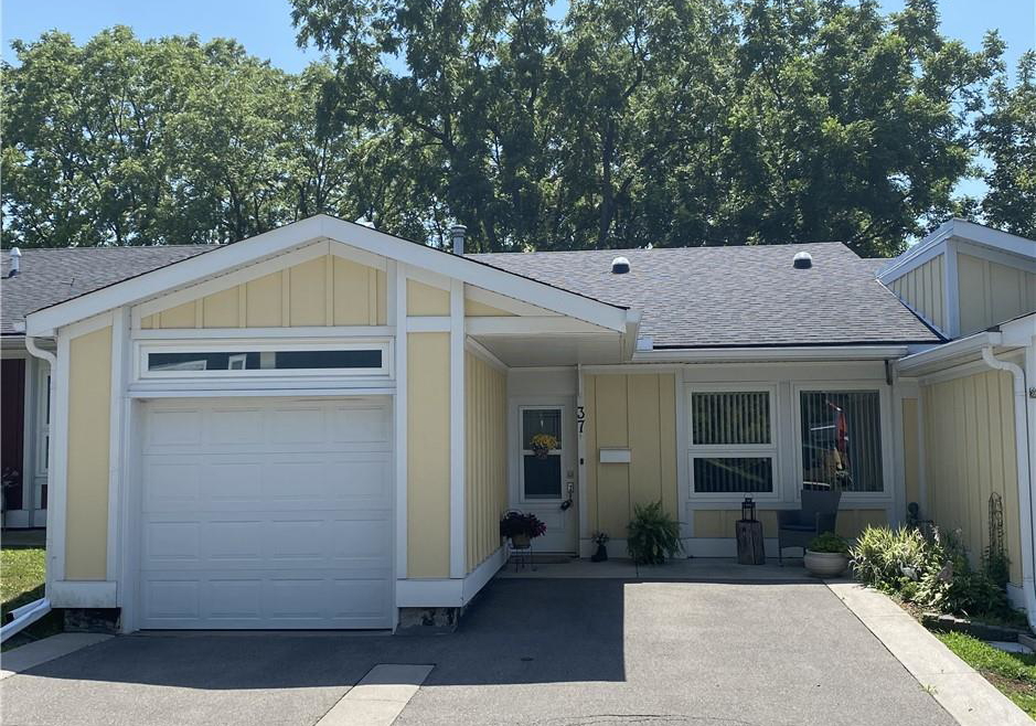 37-bishop-tonnos-way-hamilton-ontario-x12476167