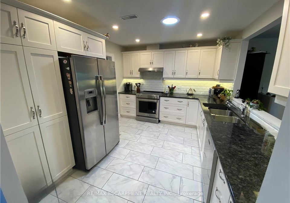 37-bishop-tonnos-way-hamilton-ontario-x12476167