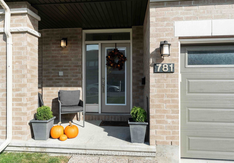 781-cairn-crescent-ottawa-ontario-x12476214