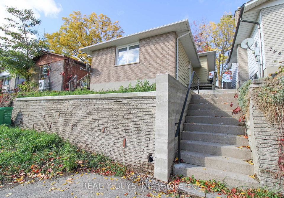 290-mcfarlane-street-peterborough-ontario-x12476246