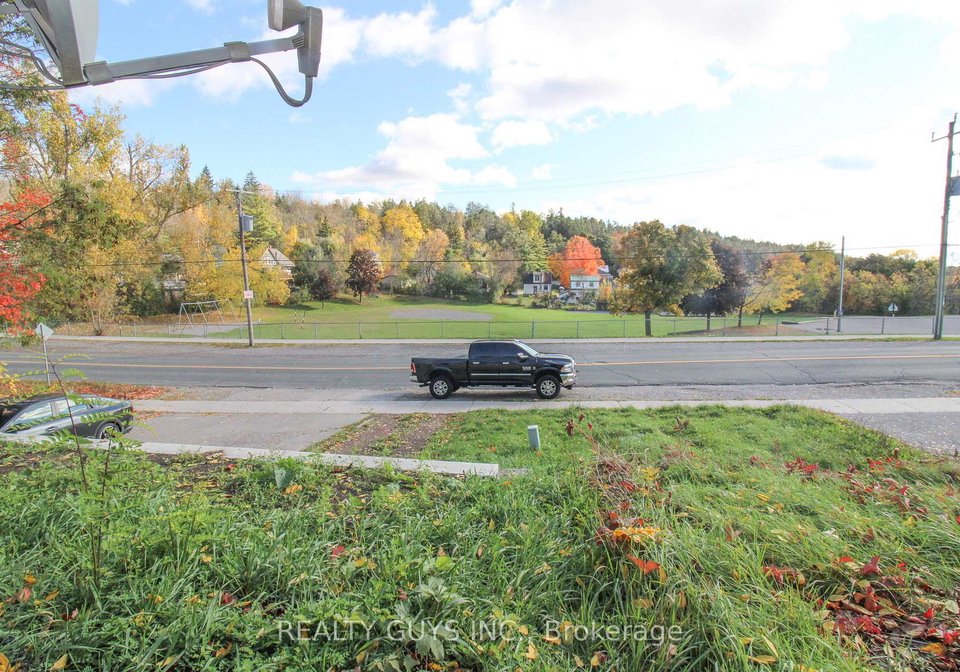 290-mcfarlane-street-peterborough-ontario-x12476246