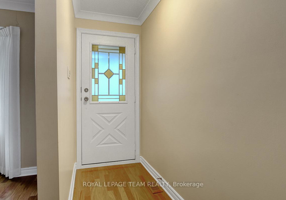 16-barnstable-drive-ottawa-ontario-x12476573