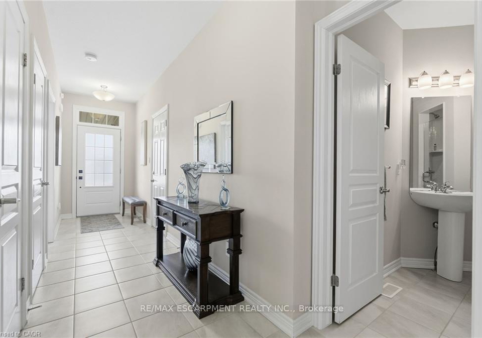 4-ellis-avenue-st-catharines-ontario-x12476731