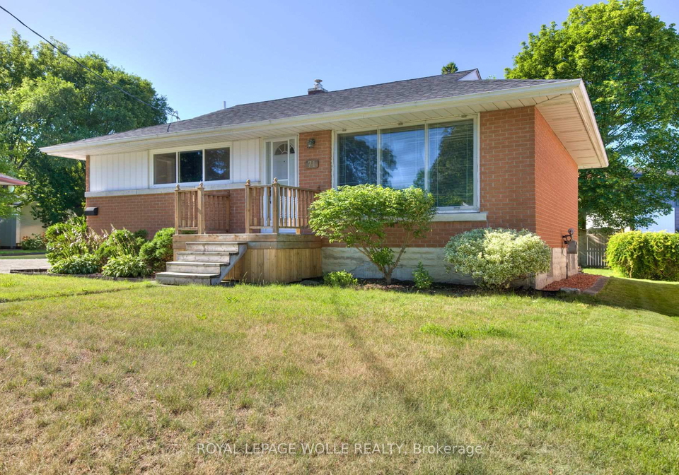 71-broadmoor-avenue-kitchener-ontario-x12477214