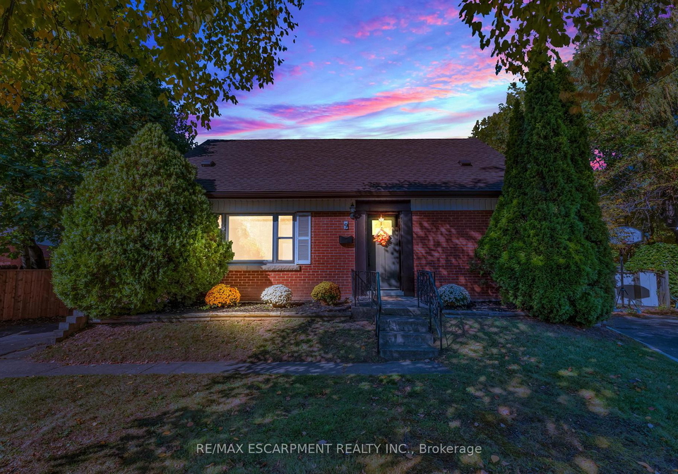 9-elaine-court-hamilton-ontario-x12477296