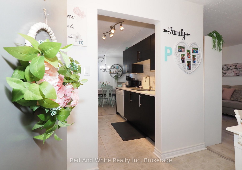 29-west-avenue-w-kitchener-ontario-x12477605