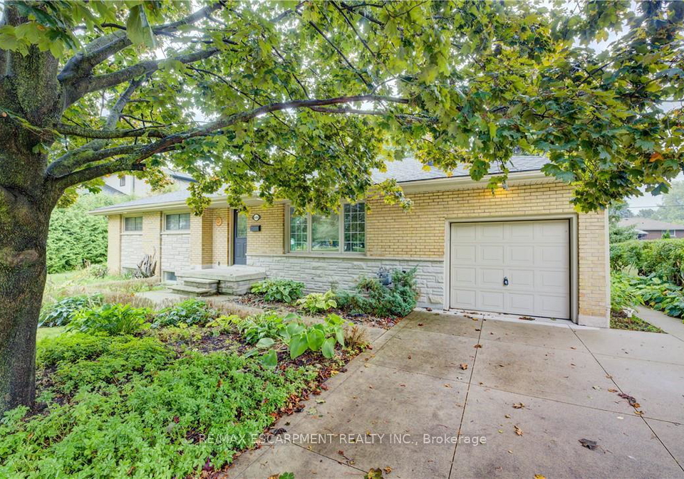 646-iroquois-avenue-hamilton-ontario-x12477699