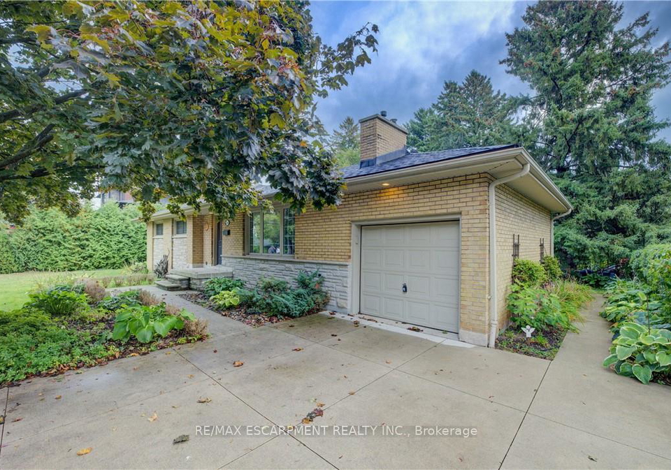 646-iroquois-avenue-hamilton-ontario-x12477699