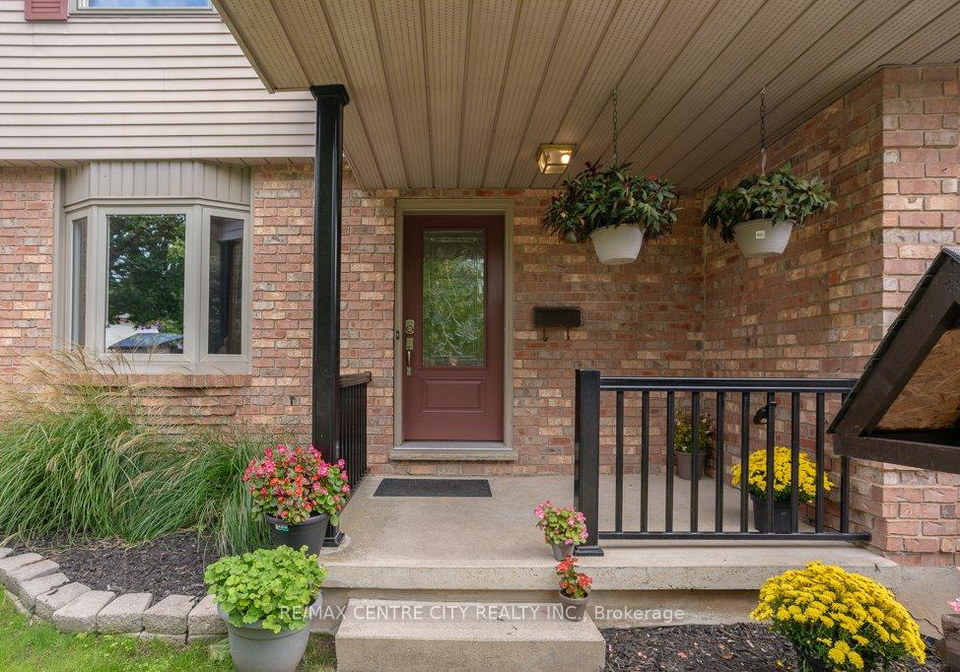 67-farmington-avenue-aylmer-ontario-x12477778