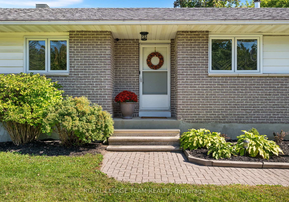 6521-jack-pine-crescent-ottawa-ontario-x12478069