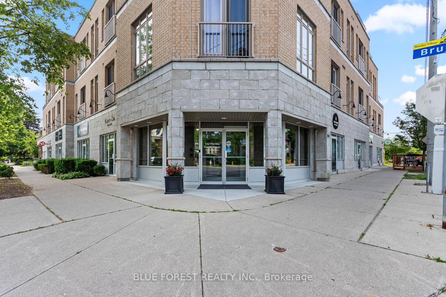 162-wortley-road-london-south-ontario-x12478261