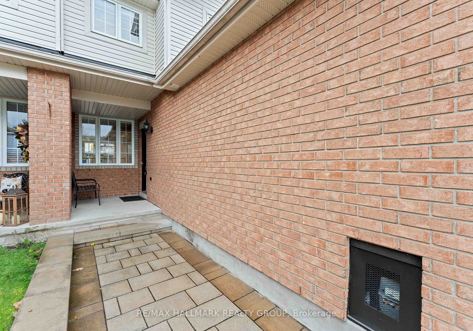 1072-brasseur-crescent-ottawa-ontario-x12478394