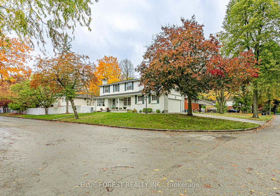 836-westbury-crescent-london-south-ontario-x12478587