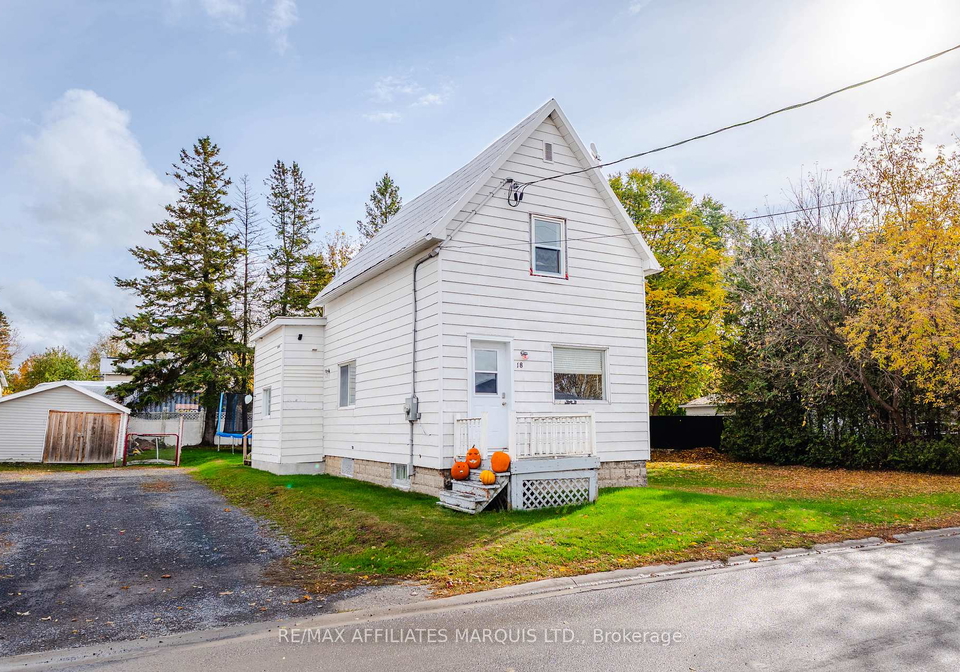 18-mechanic-street-w-north-glengarry-ontario-x12478596