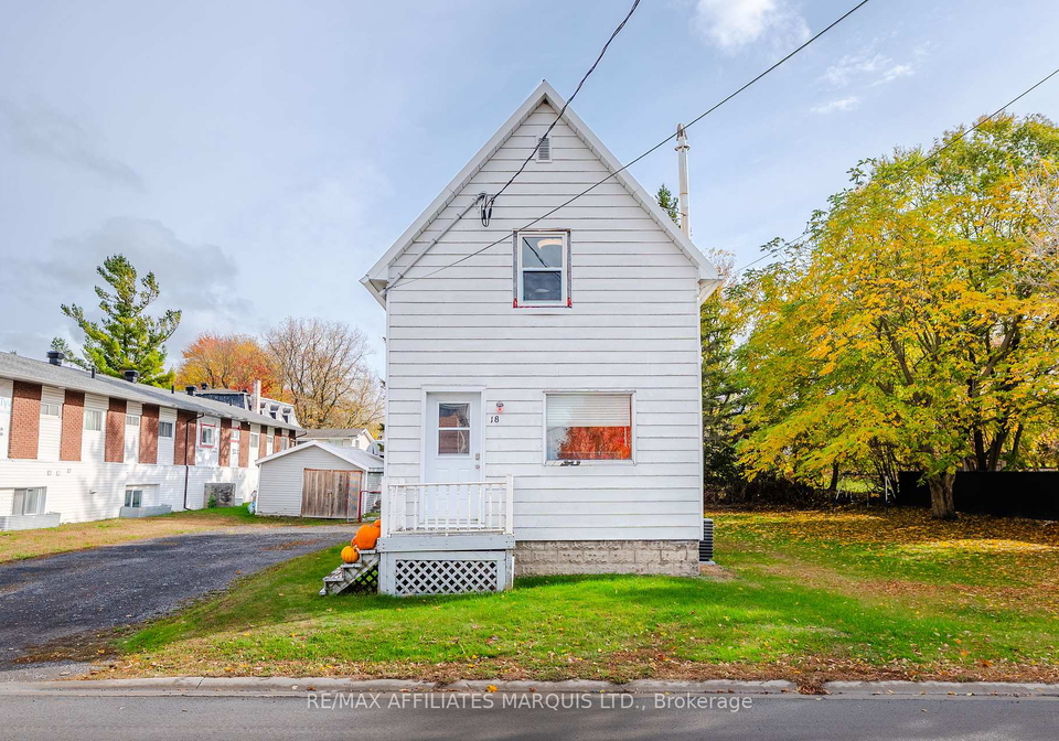 18-mechanic-street-w-north-glengarry-ontario-x12478596