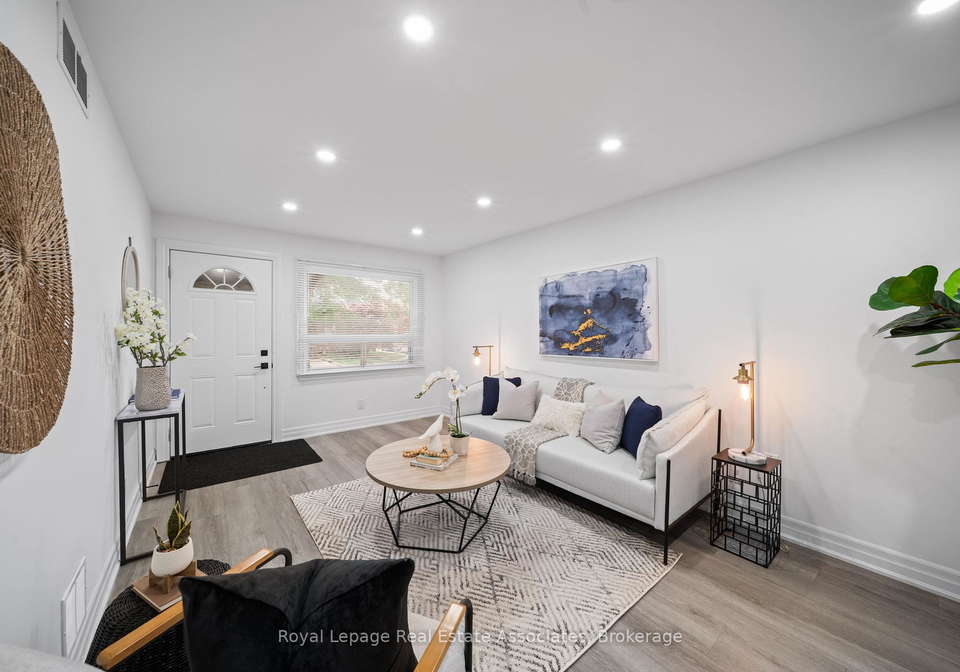 135-tragina-avenue-n-hamilton-ontario-x12478715