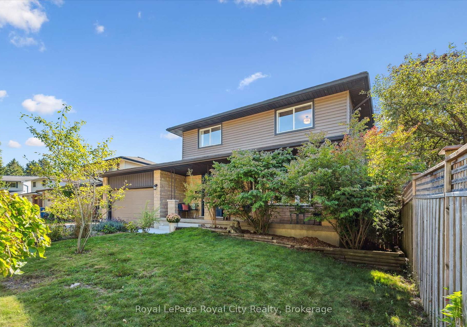 3-latenda-place-guelph-ontario-x12478765
