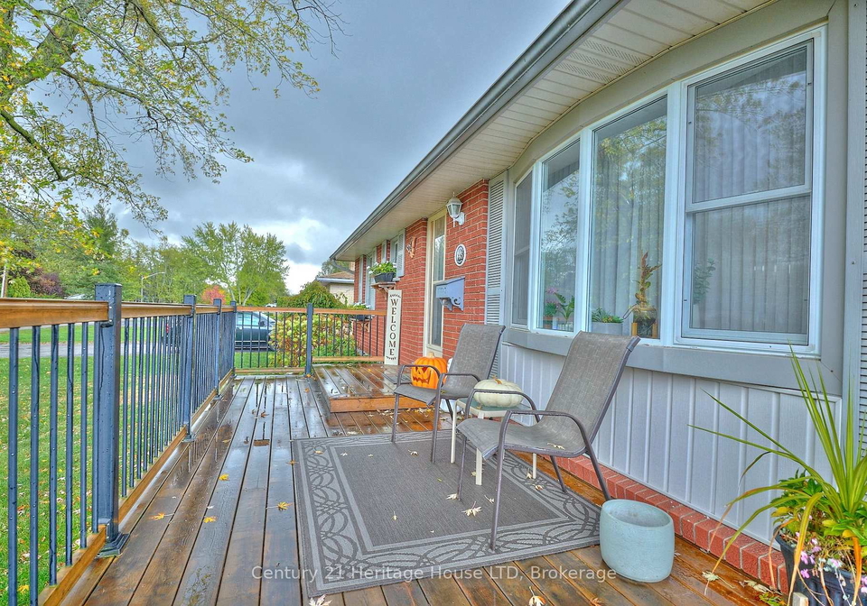 845-parkdale-avenue-fort-erie-ontario-x12478773