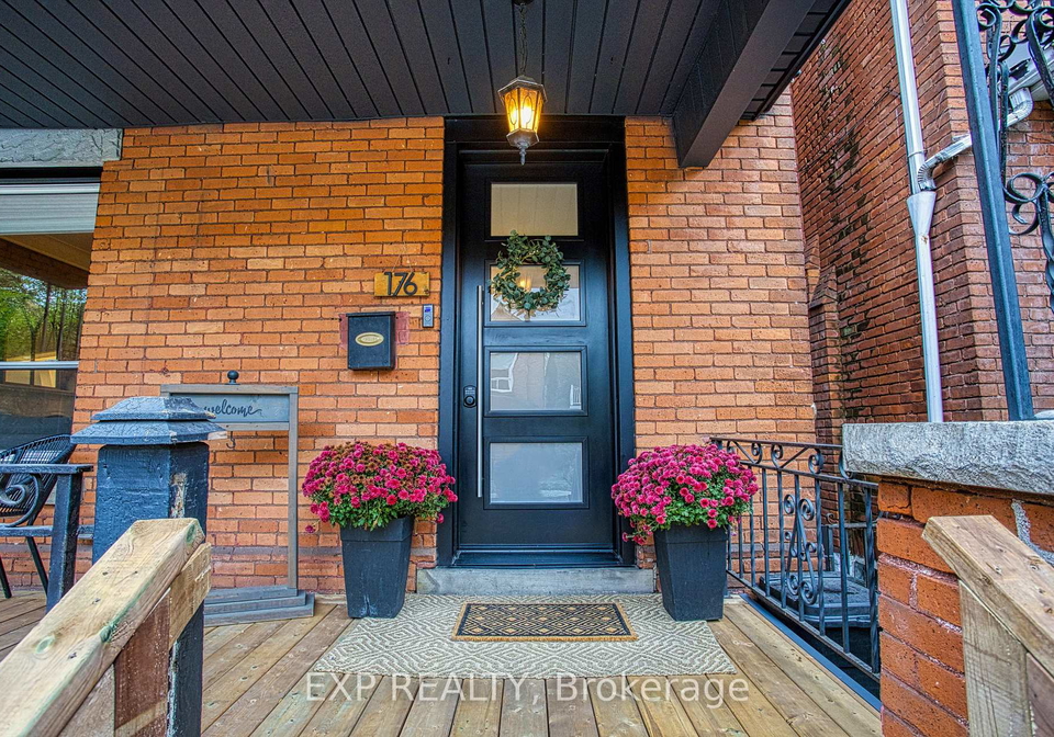 176-emerald-street-s-hamilton-ontario-x12479075